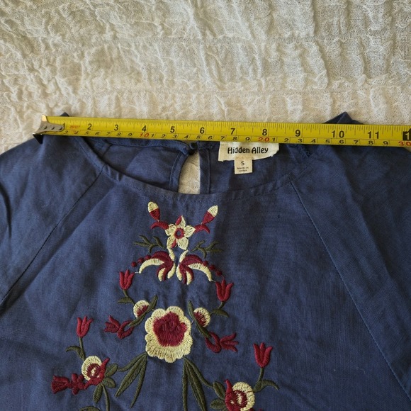 Hidden Alley Embroidered Blouse Sz S Blue‎ Ballon Sleeve Linen Blend Boho Top - Picture 13 of 16